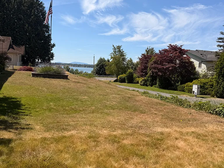1430 Blaine Ave — Photo 15