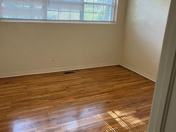 4th image of 1812 Dawsey St #1812