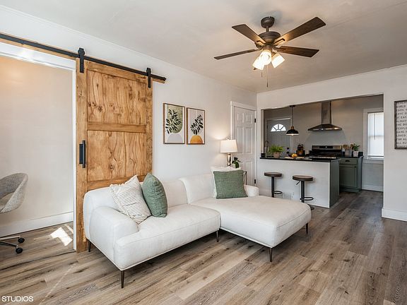 3rd image of 7411 N Wolcott Ave APT 1W