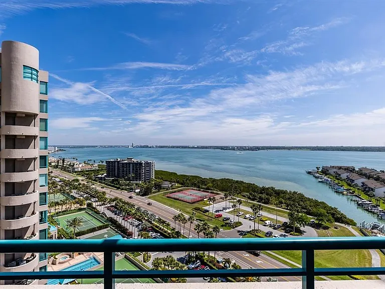 1560 Gulf Blvd #1605 — Photo 32