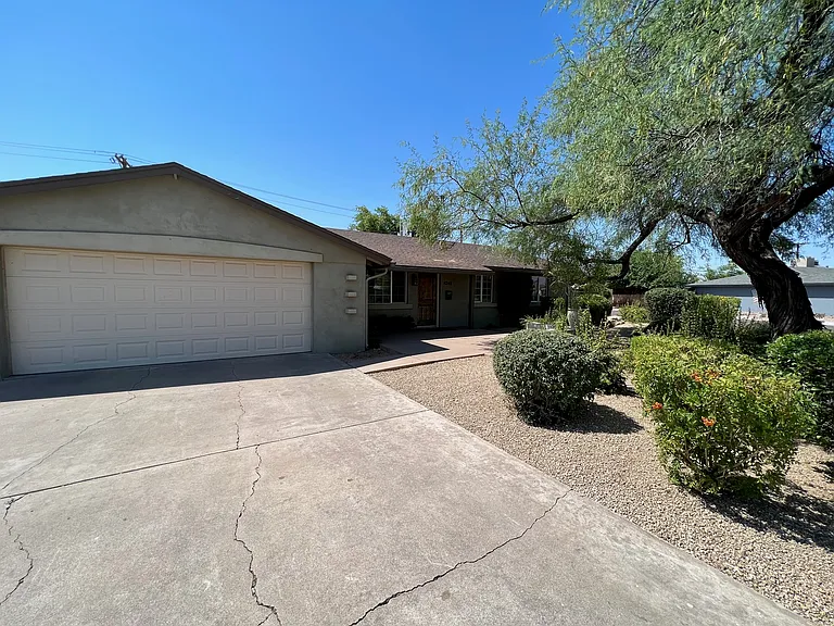 8241 E Cypress St — Photo 2