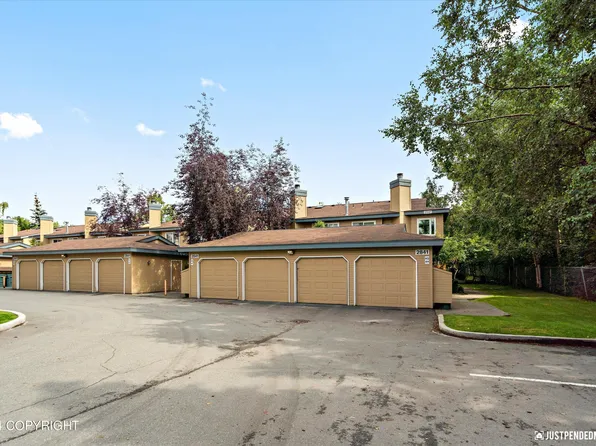 2841 Baxter Rd APT 4F, Anchorage, AK 99504