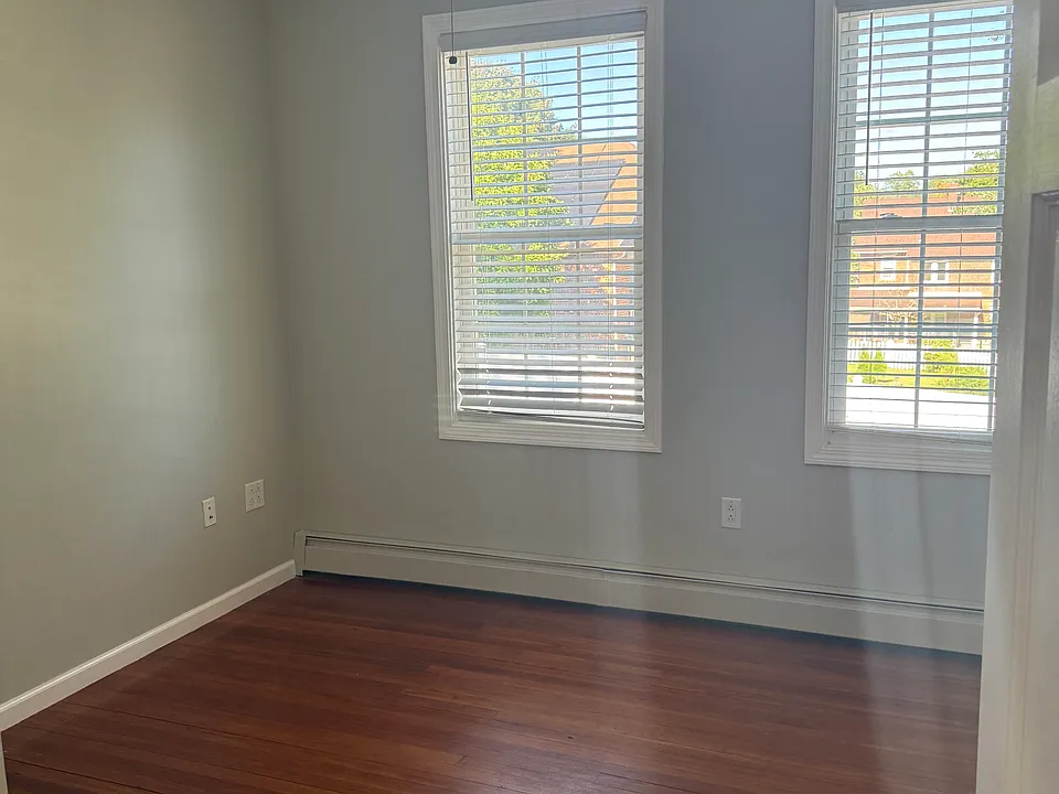 32 Van Orman St #1