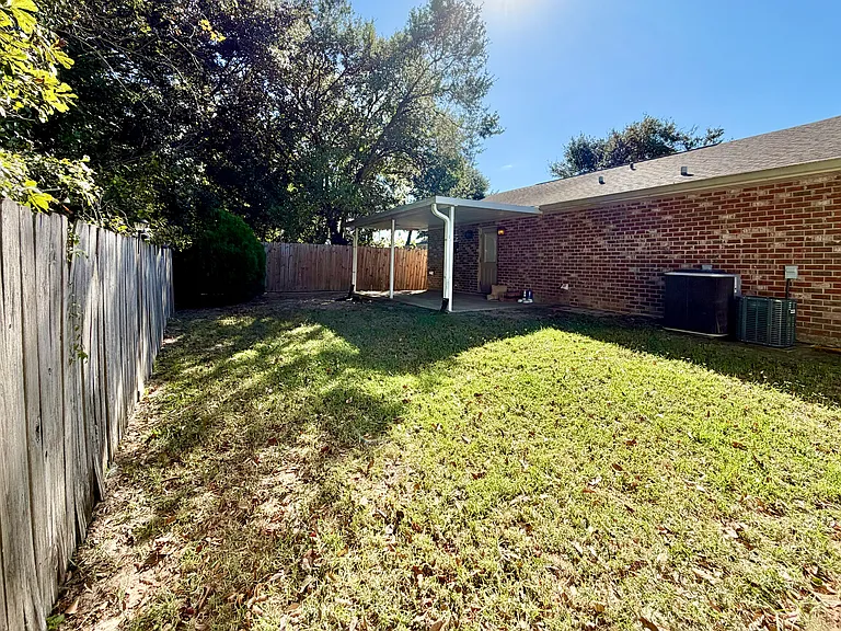 162 S Concord Rd #B — Photo 4