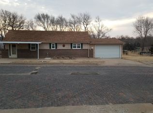 117 S Concord St, Minneapolis, KS 67467