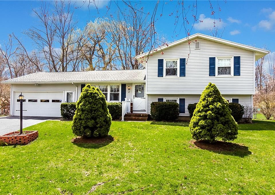 2nd image of 27 Nory Ln
