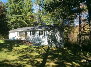 1914 Pinewood Ave, Traverse City, MI 49685