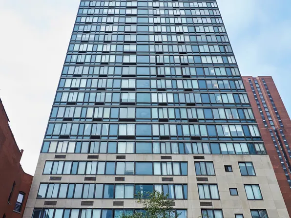 300 East 93rd Street image 21 of 23