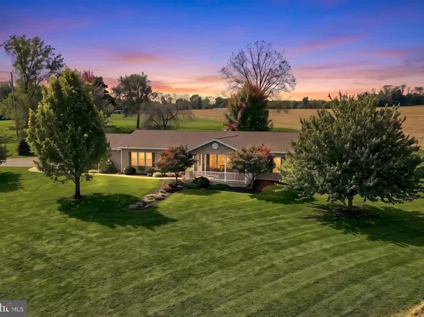 850 Gebhart Rd, Windsor, PA 17366