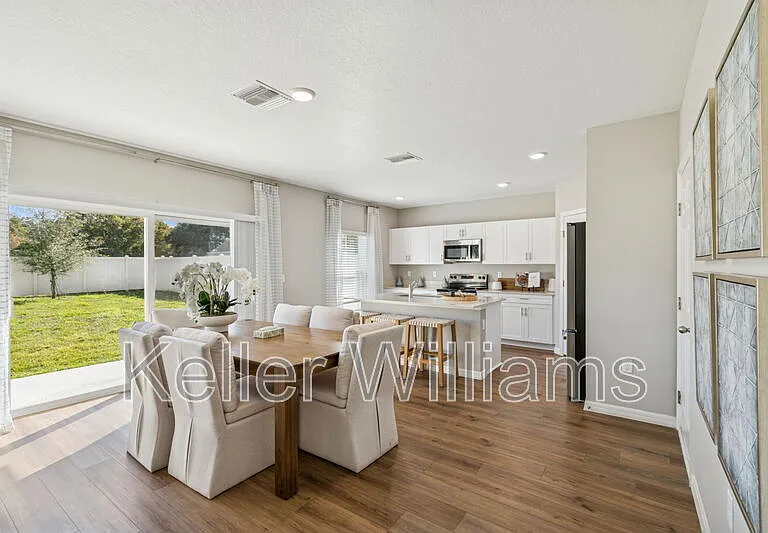601 Ambleside Dr — Photo 6