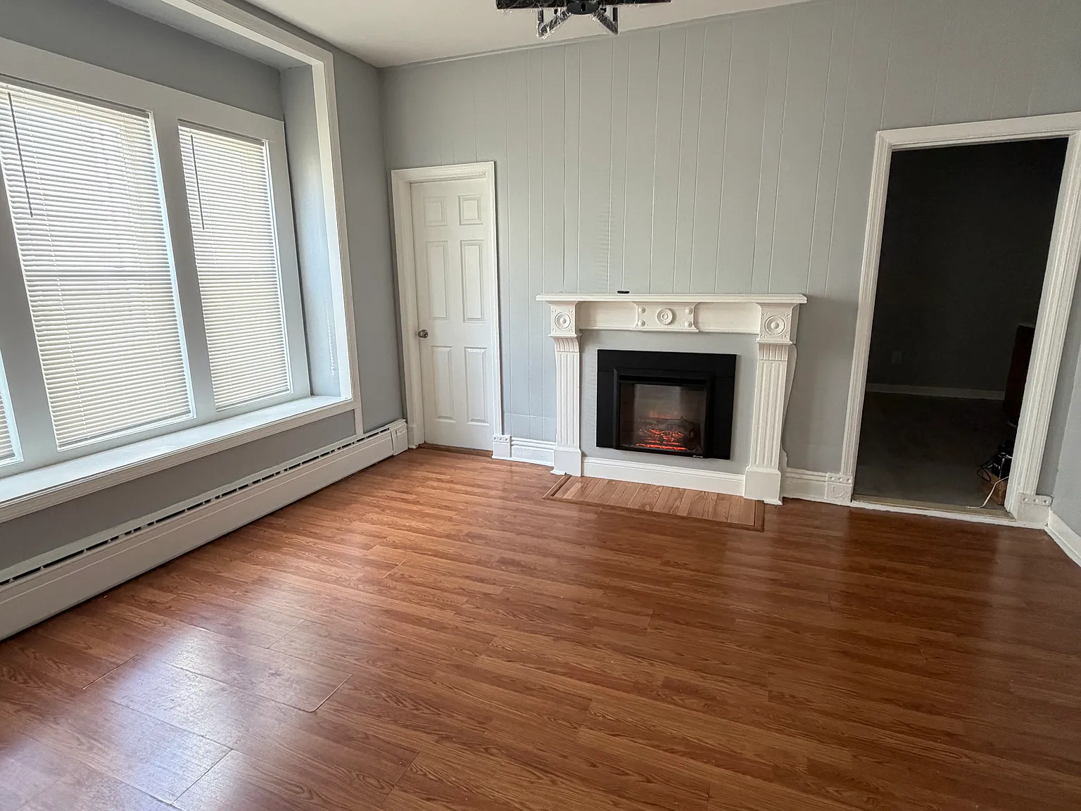 4 bed, $2,500 — Photo 3