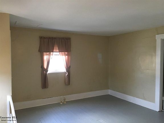 3rd image of 134 Moore St