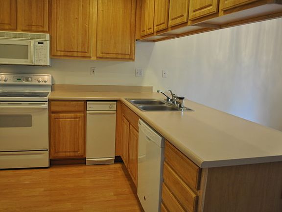 2nd image of 1503 Estate Pl