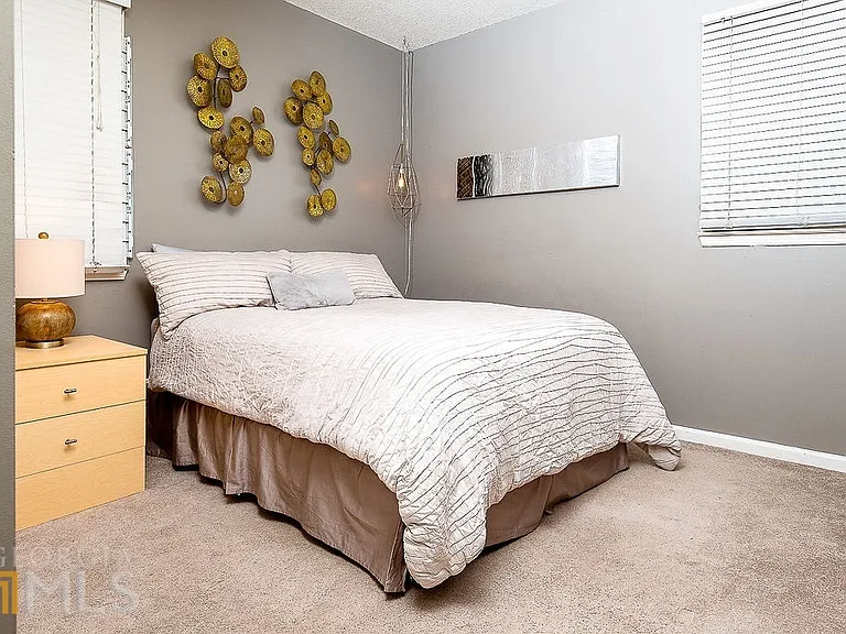 570 Reed St SE — Photo 8