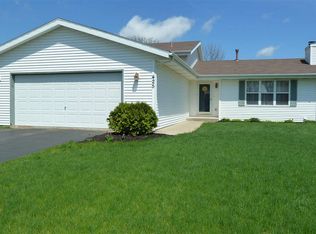 425 Fox Run, South Beloit, IL 61080