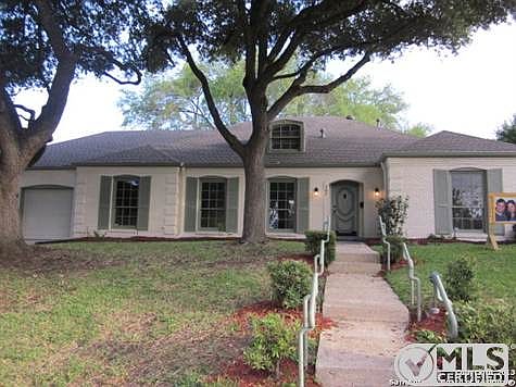 1st image of 207 Beechwood Ln