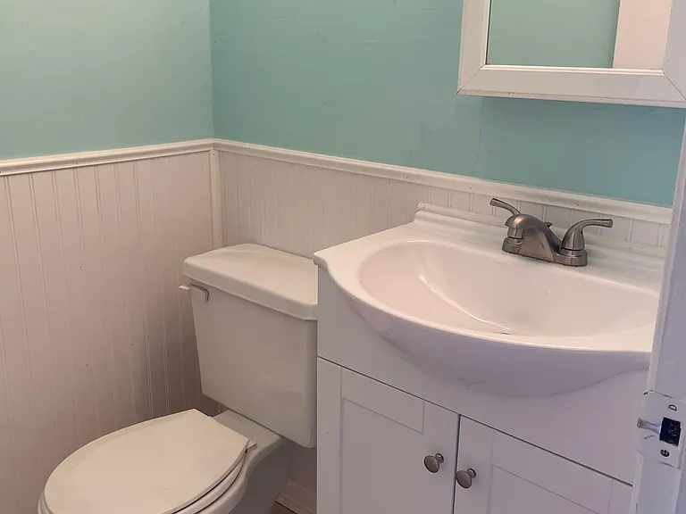 1510 Clay Ave #A — Photo 11