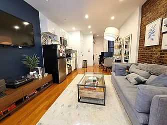 Rented by Living New York