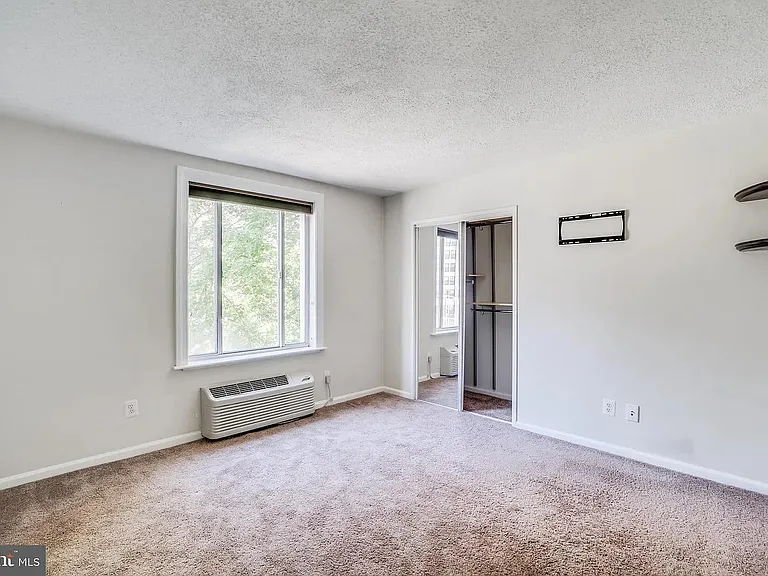 1730 Arlington Blvd #403 — Photo 6