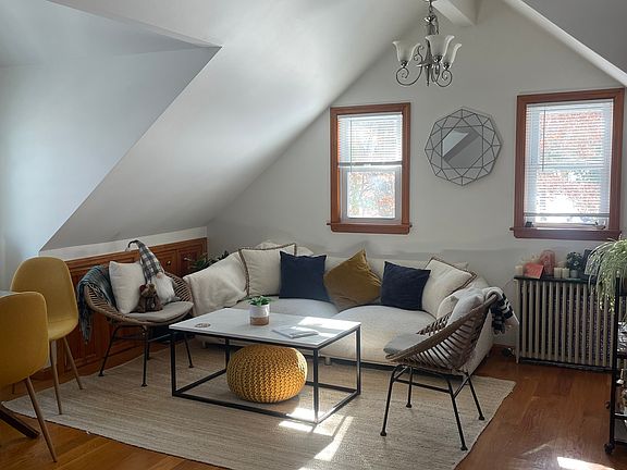 2nd image of 430 Piermont Ave #2