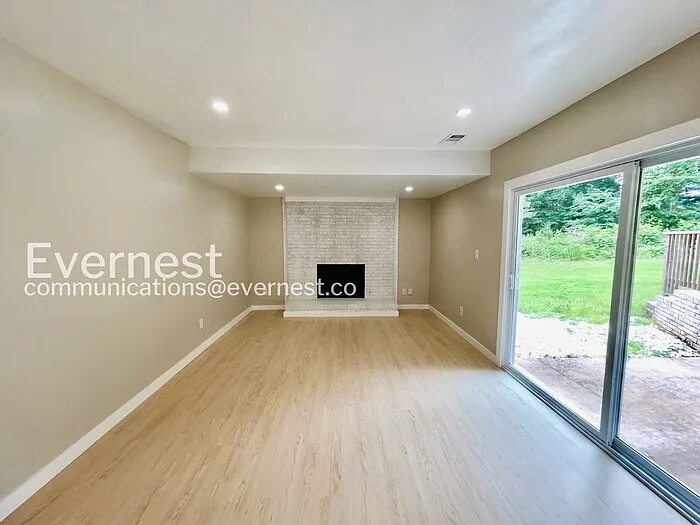 195 Jade Cove Dr — Photo 8
