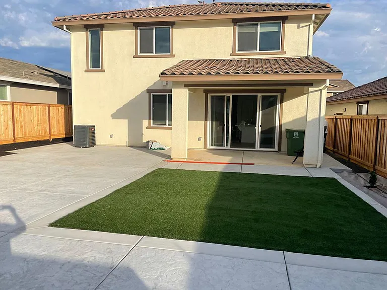 4850 Sagebrush Dr — Photo 2