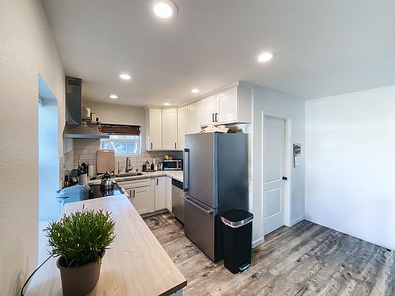 3rd image of 5312 21st Ave