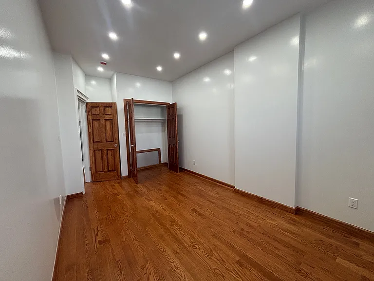 32-87 38th St #2B — Photo 5
