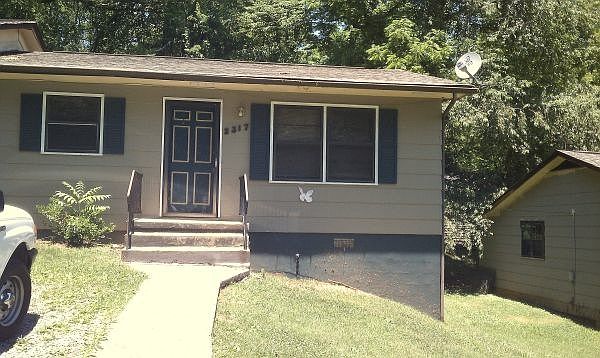 1st image of 2317 Barker Ave