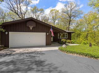 N7431 Burr Oak Rd, Whitewater, WI 53190