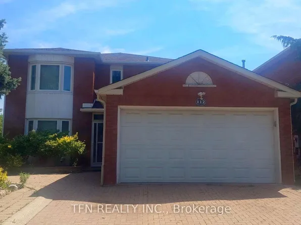 112 Trafalgar Sq, Vaughan, ON L4J 7M9