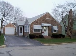 28 Cabot St, Lincoln, RI 02865