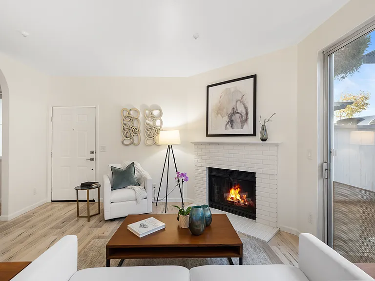 453 Cork Harbour Cir #E — Photo 7