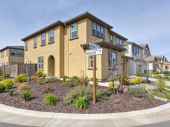 4th image of 8378 Bronx Way