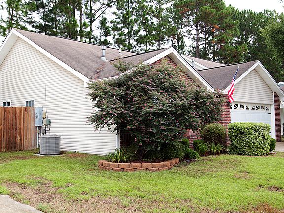 4th image of 1661 Bennetts End