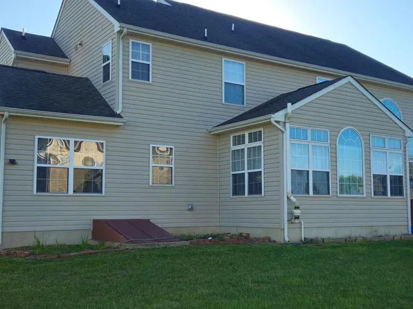 322 Grayton Dr, Smyrna, DE 19977