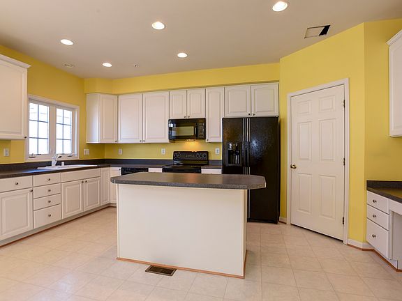 2nd image of 23416 Winemiller Way