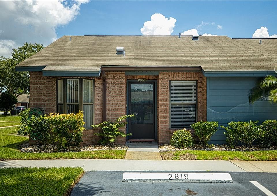 1st image of 2819 Shannon Oak Ct