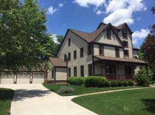 1808 N Villa Dr, Gibsonia, PA