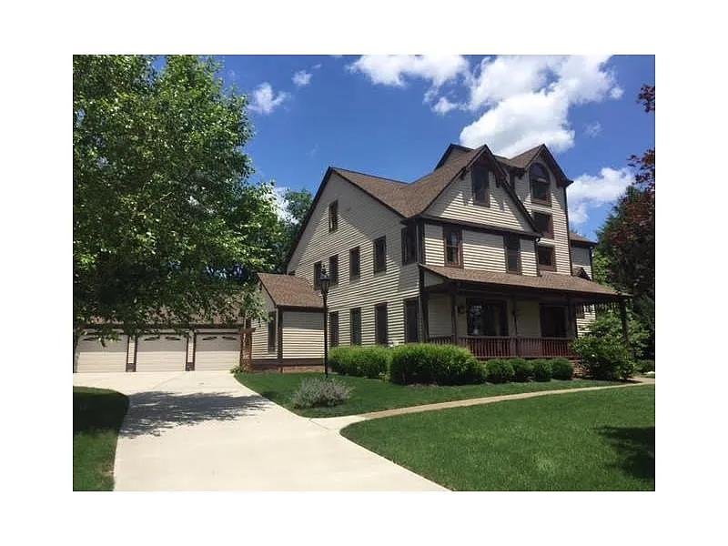 1808 N Villa Dr photo 1