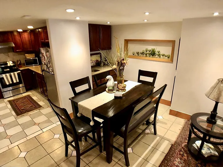 Dining/Kitchen Area