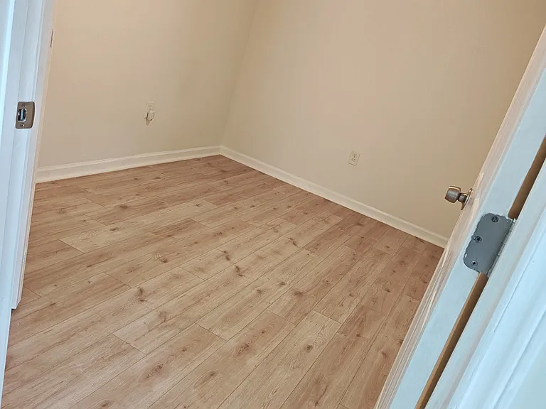 322 Elm St #A — Photo 4