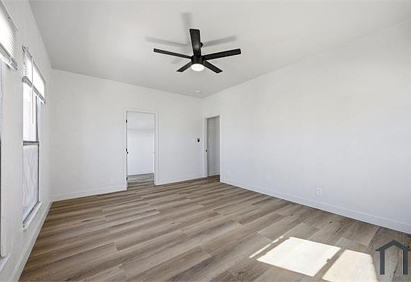 2nd image of 4416 Wall St APT 6