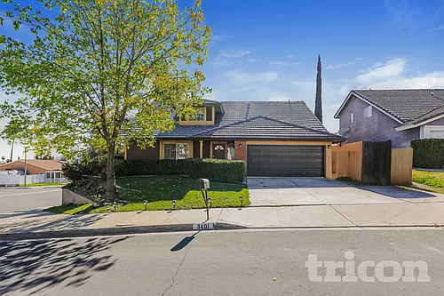 3401 Spruce St Photo 1
