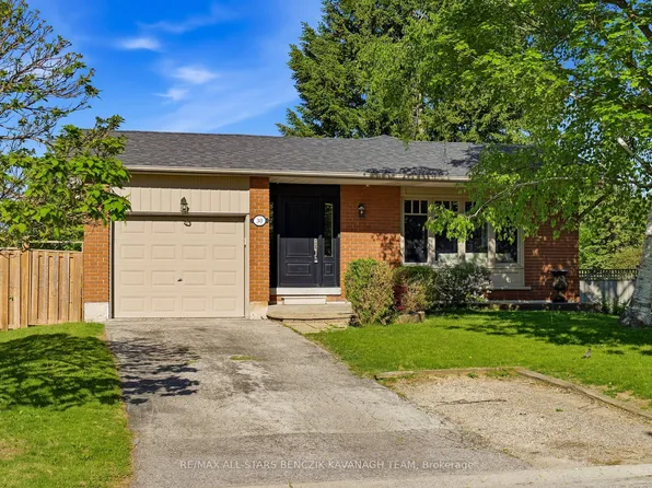 30 Sir Caradoc Pl, Markham, ON L3P 2X6