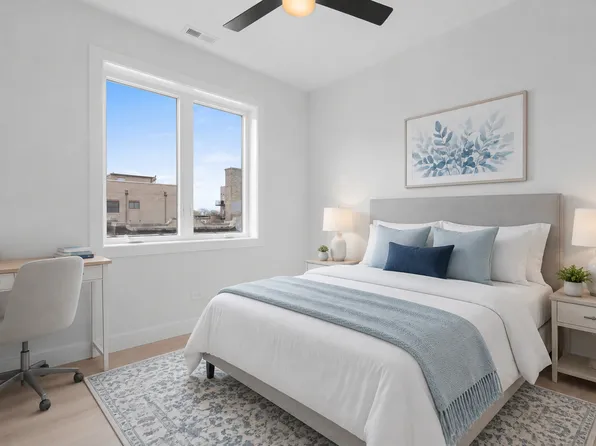 904 W Dakin St #401, Chicago, IL 60613