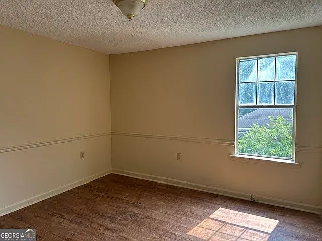 102 W Inman St #4 — Photo 4