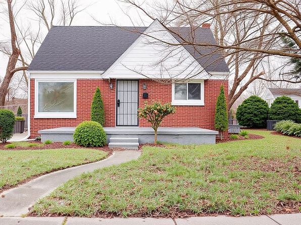 1338 Helen St