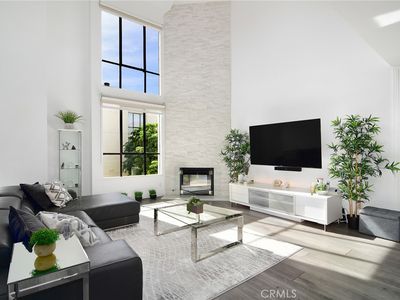 720 Huntley Dr APT 212, West Hollywood, CA, 90069