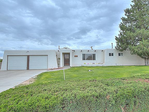 2nd image of 10220 Avenida Serena Dr NW